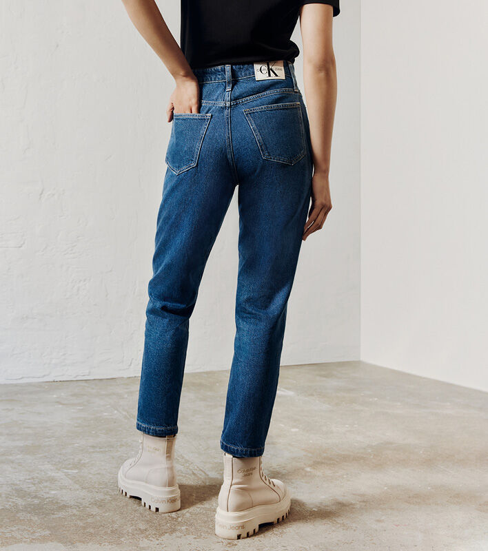 Calvin Klein Women Denim Fit Guide